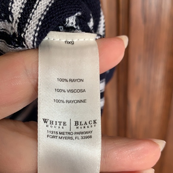 Ladies Navy and White - - White House Black Market Sweater - Picture 4 of 6